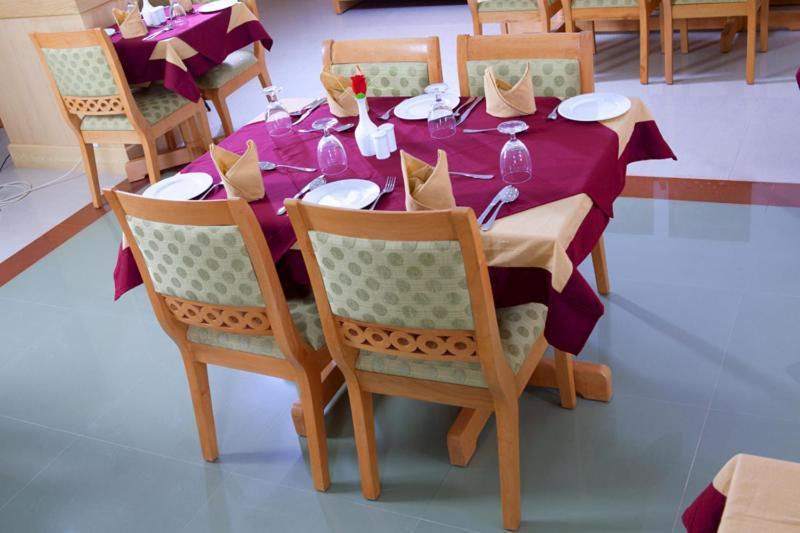 Pooram International Hotel Thrissur Екстериор снимка